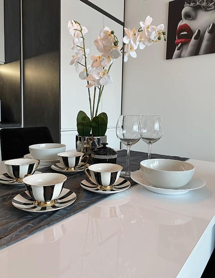 Apartament Sloneczny Apartment Jelenia Gora Luaran gambar