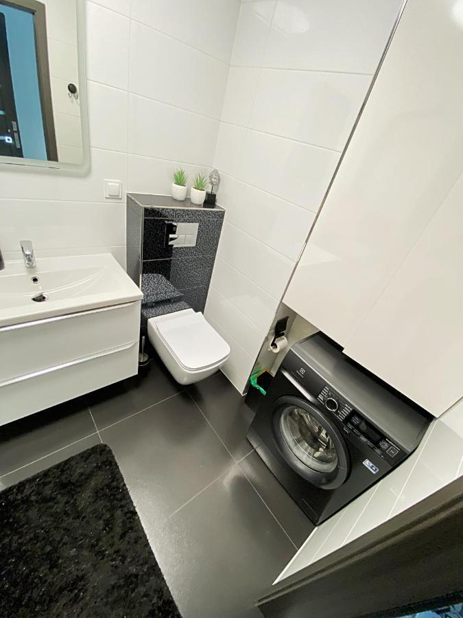 Apartament Sloneczny Apartment Jelenia Gora Luaran gambar