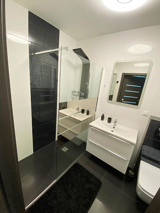 Apartament Sloneczny Apartment Jelenia Gora Luaran gambar